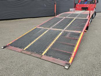 G410 8x2-6 / KRAN / CRANE / MACHINE TRANSPORT